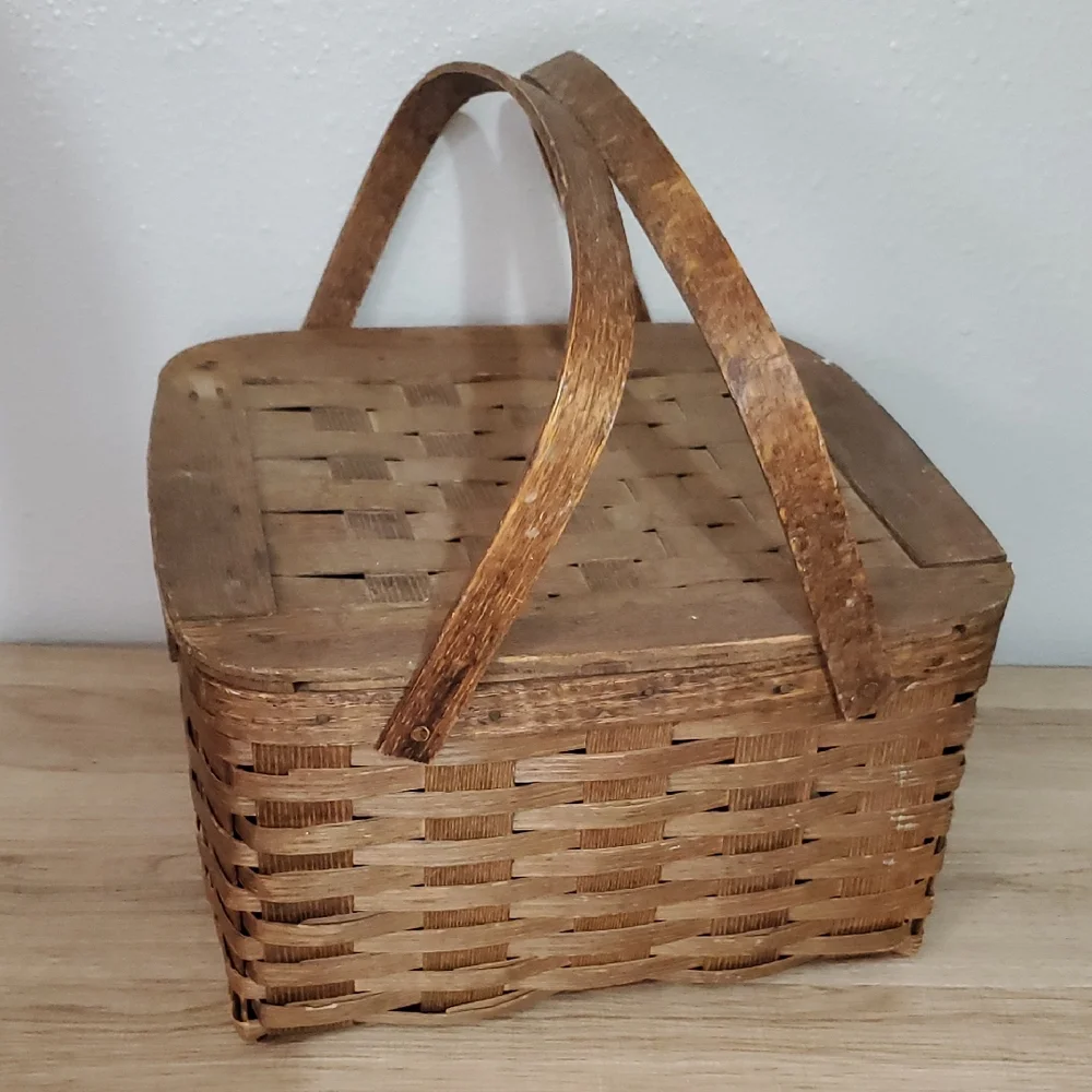 Peterboro Woven Top Wooden Picnic Basket with Handles Vintage Home Decor Antique